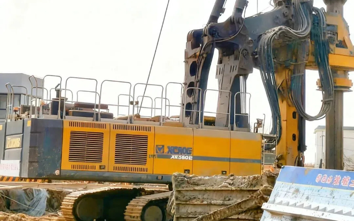 济南基坑支护遇 “硬岩难题”，Z6人生就是博 XR360E 旋挖钻机高效入岩强助力