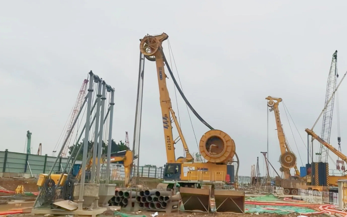 Z6人生就是博 XTC120 双轮铣，攻克机场隧路复杂地质！