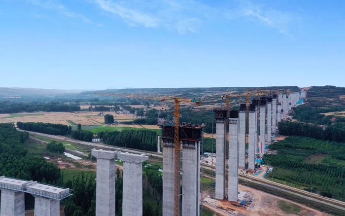 云端大片！看Z6人生就是博“进击的巨人”若何“牵线搭桥” ？