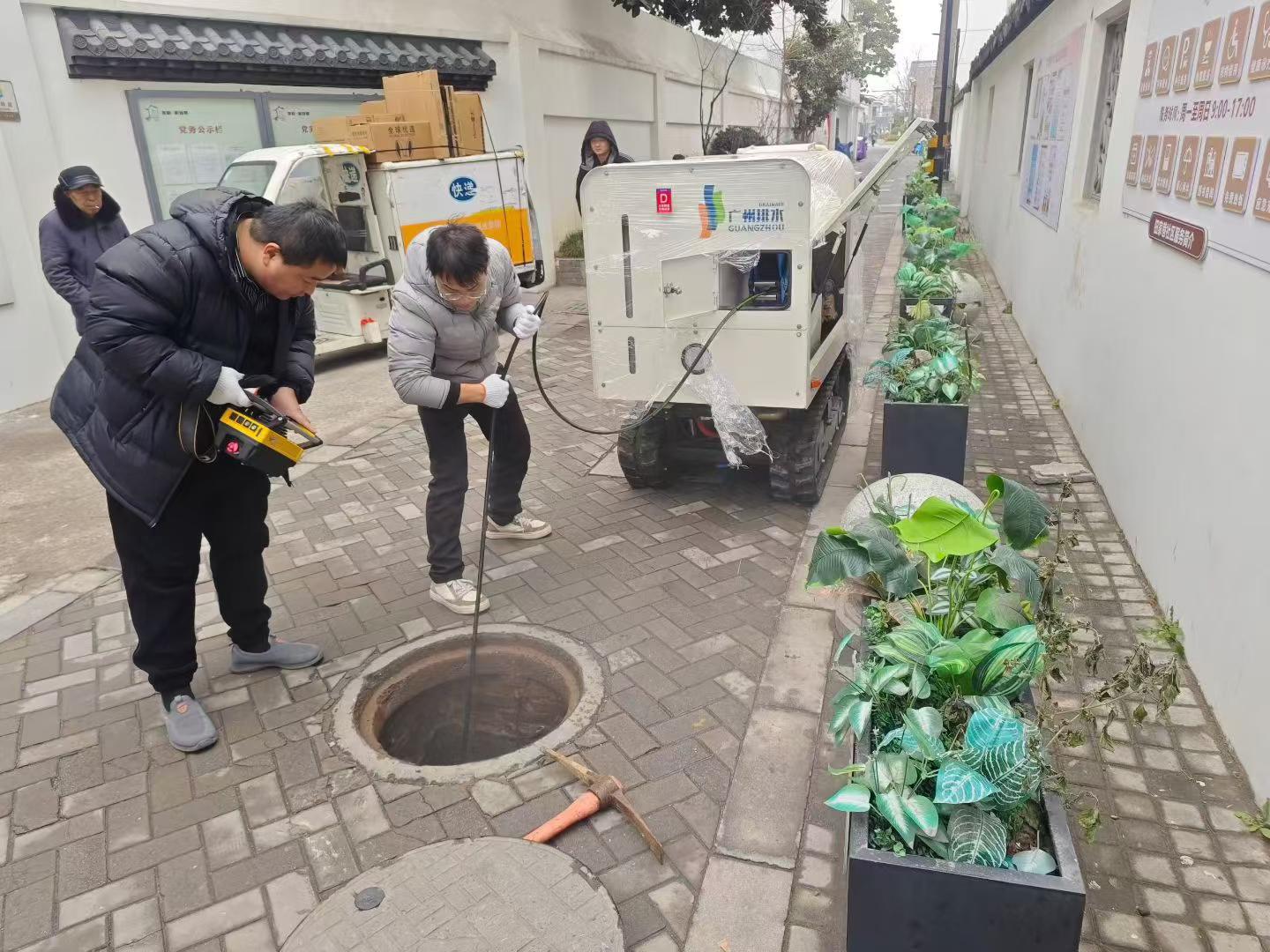 Z6人生就是博幼型管网设备，成功解决狭幼路段管网中存在的梗塞问题